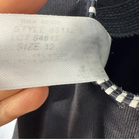 Miraclesuit Zipper Front One Piece Swimsuit Women's Size 12 Black - Picture 11 of 11